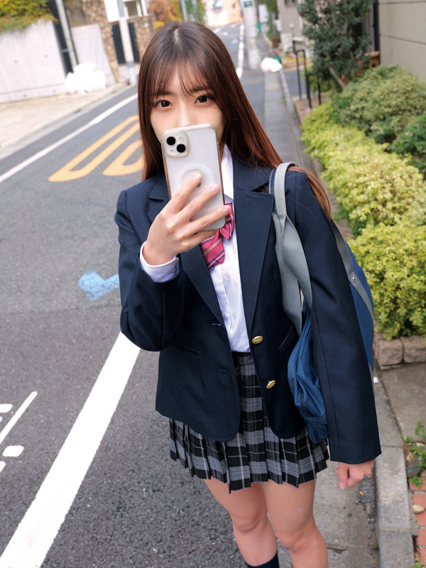 【なぎ】素人マグロ制服女子との中出しHがエロい