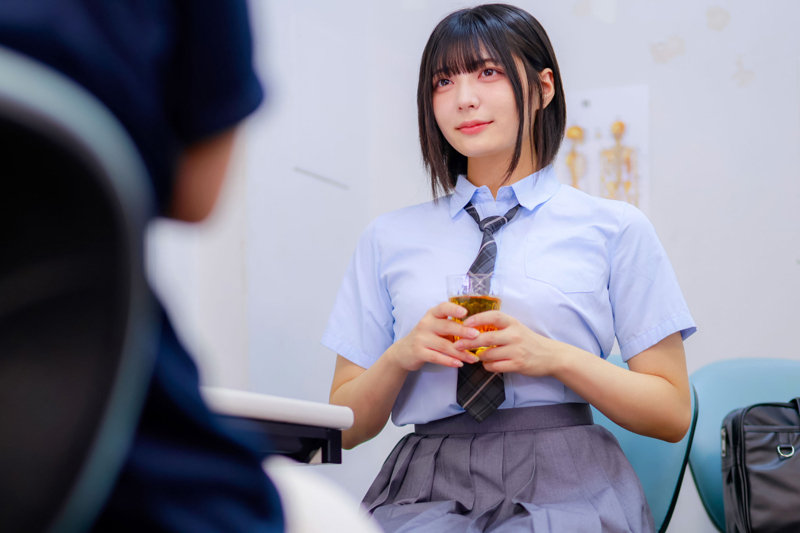 【虹村ゆみ】制服美女のマッサージ中出しHがむちゃヌケる！