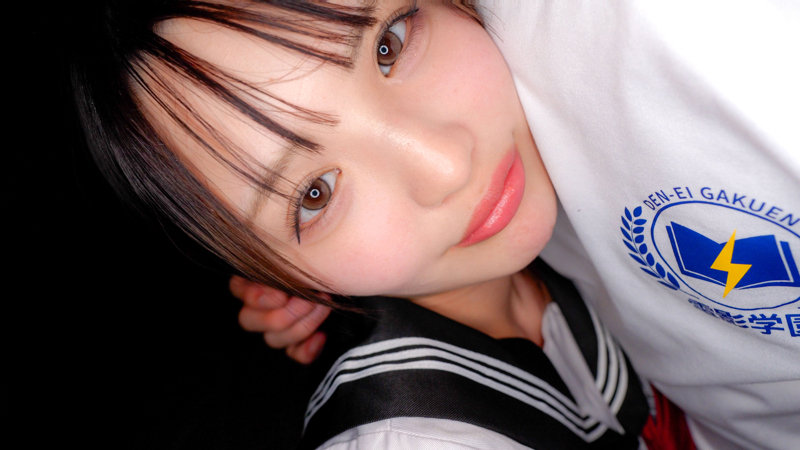 【めるるん】カップルで綺麗な美乳が魅力のエロい美少女の濃厚な中出しHで破壊力がやばい！