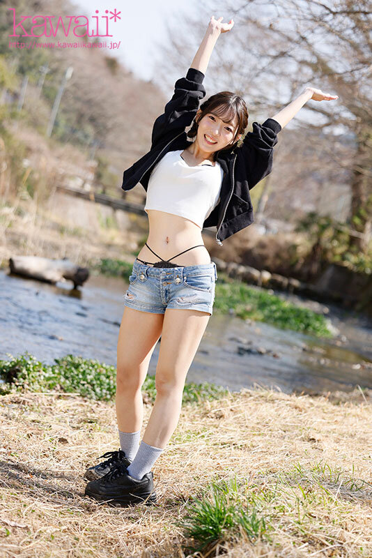 【天城ねね】綺麗な美乳が魅力のスレンダー美女の顔射フィニッシュで破壊力がやばい！