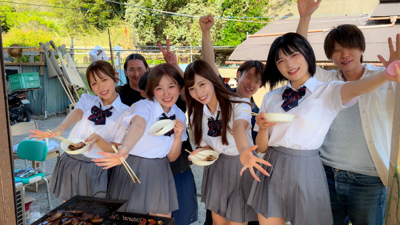 【こすず】ボリュームあるヒップが魅力の美人な女の子の中出しHでめちゃシコい！
